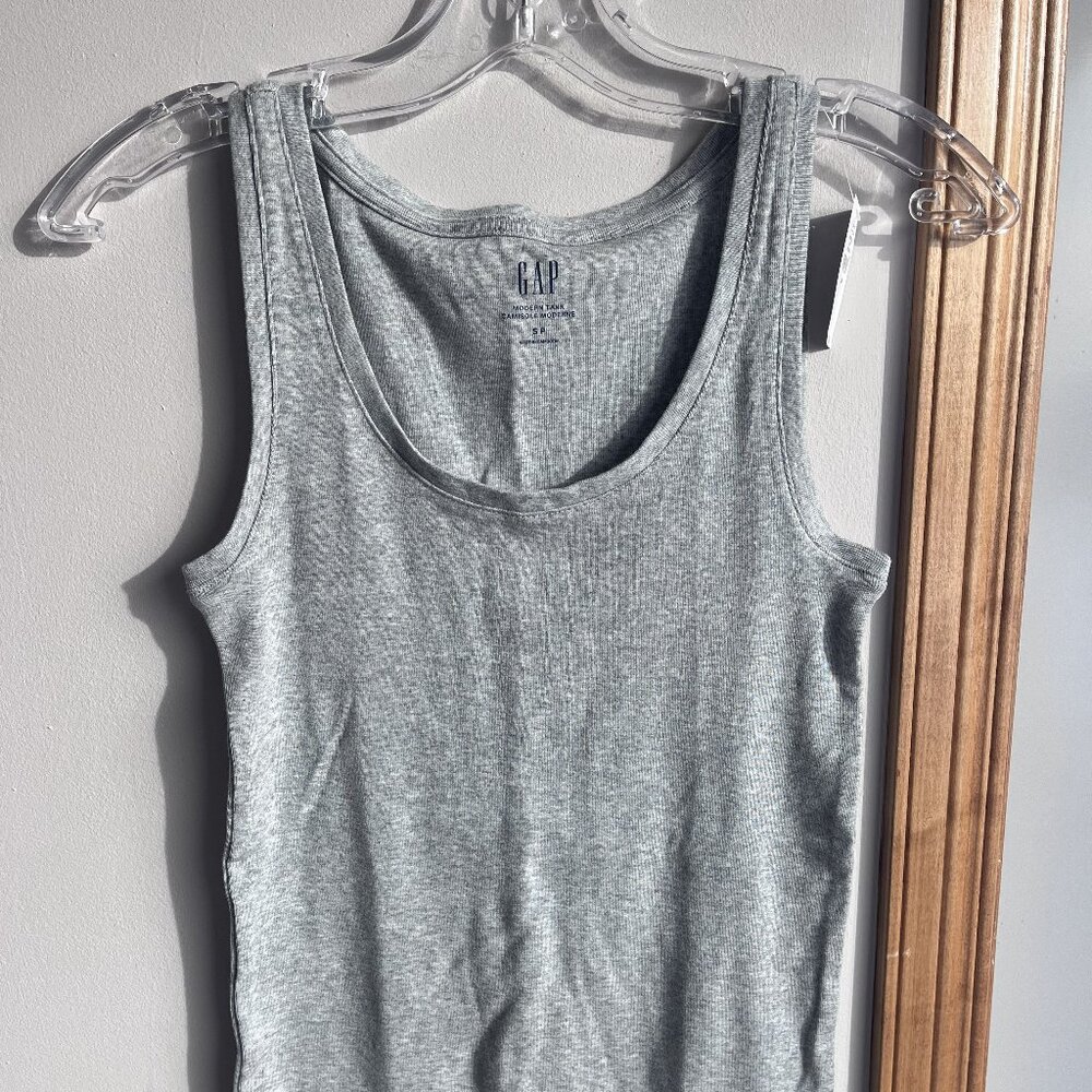New with tags, Gap modern tank